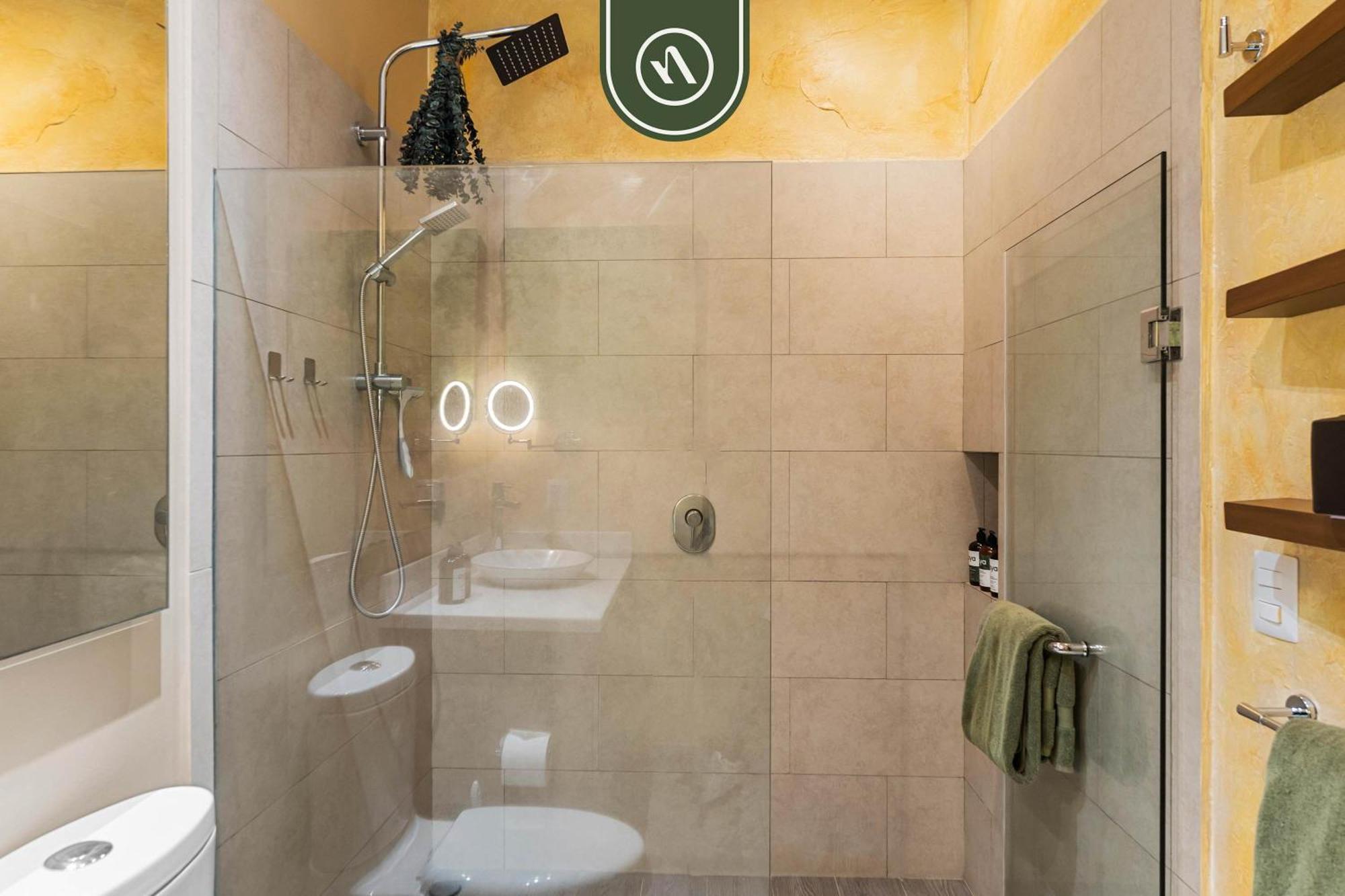 1br With Rooftop Pool - Romantic Zone