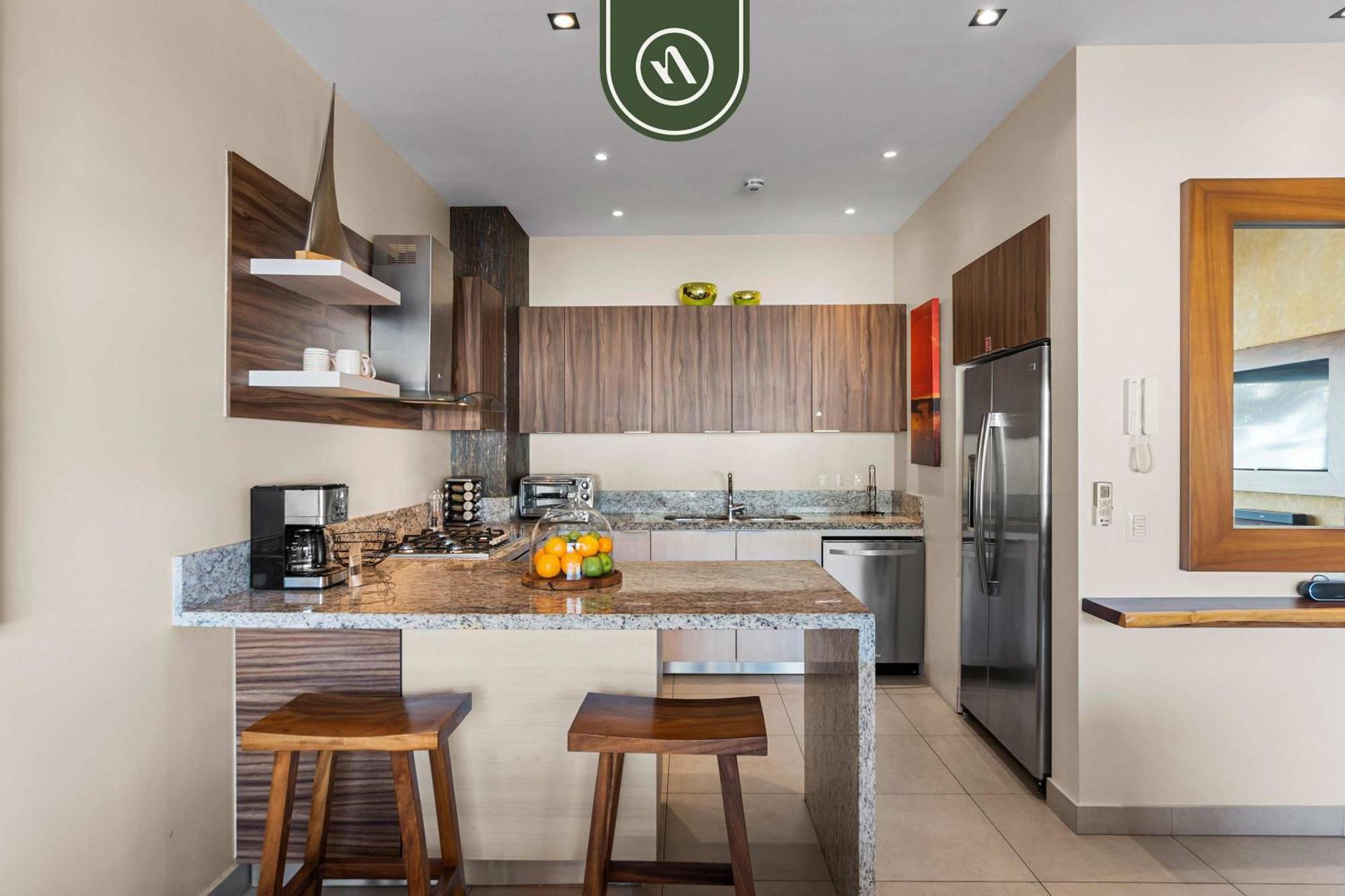 Apartment 1br With Rooftop Pool - Romantic Zone
